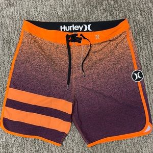 Hurley phantom board shorts  size 34